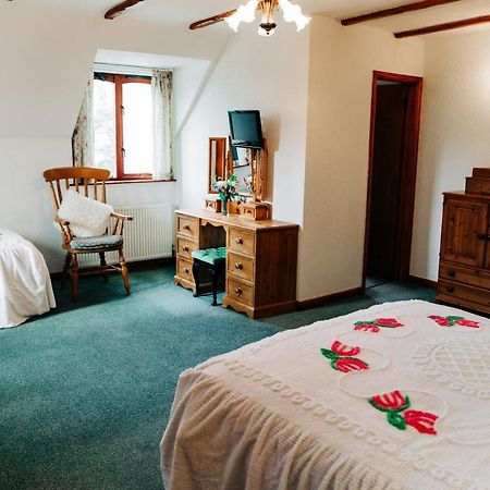 The Farmhouse Lochmeyler Llandeloy Экстерьер фото