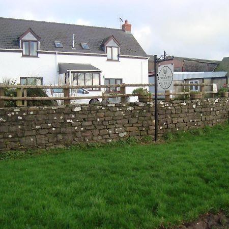 The Farmhouse Lochmeyler Llandeloy Экстерьер фото
