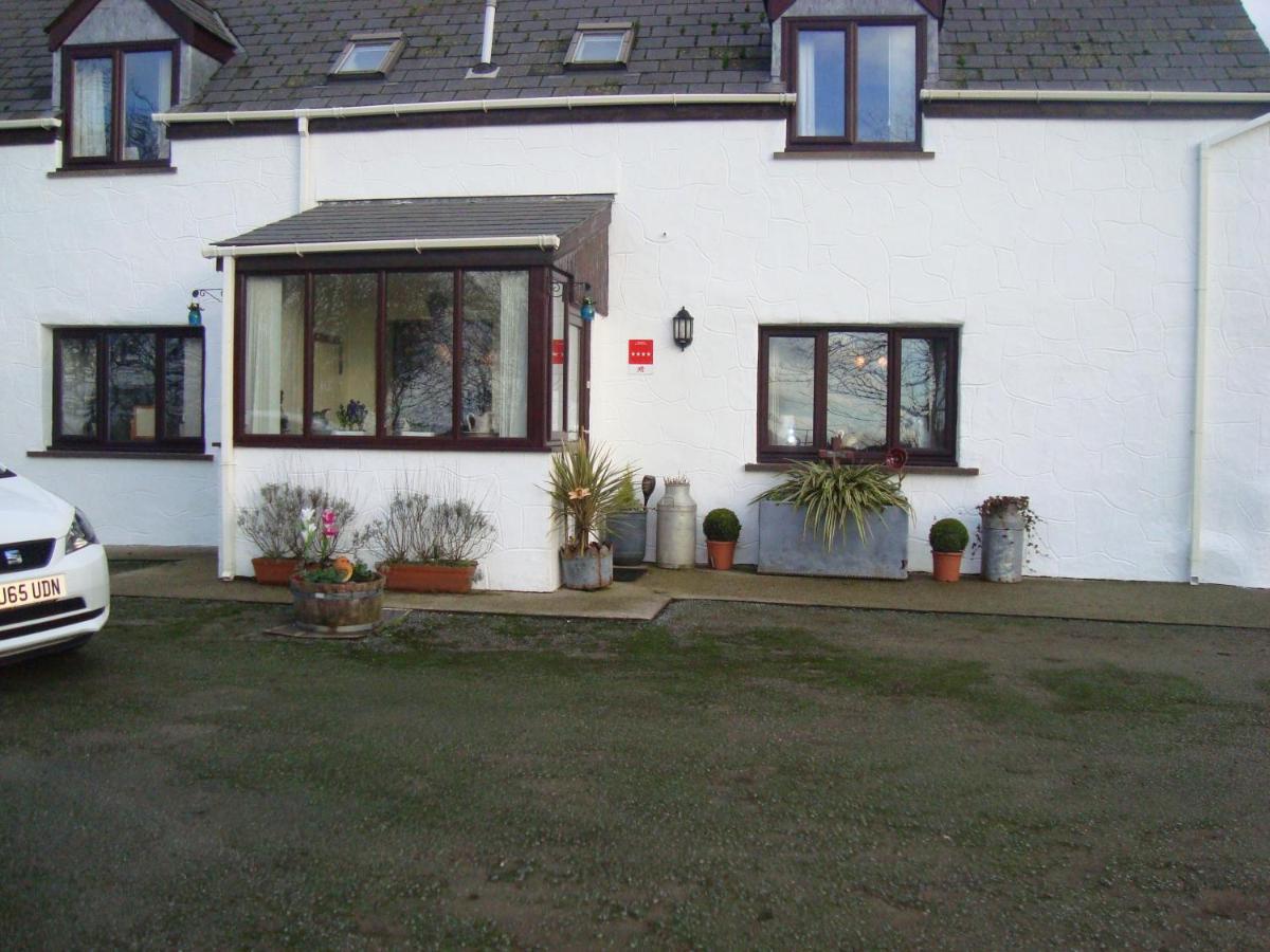 The Farmhouse Lochmeyler Llandeloy Экстерьер фото